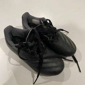 adidas Kids Black soccer cleats size 11